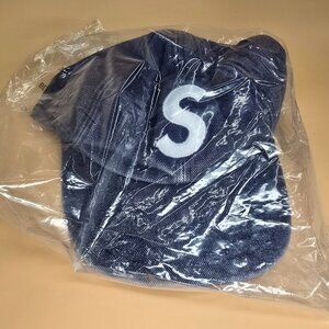 SUPREME PIGMENT COATED CANVAS S LOGO 6 FW24 NAVY